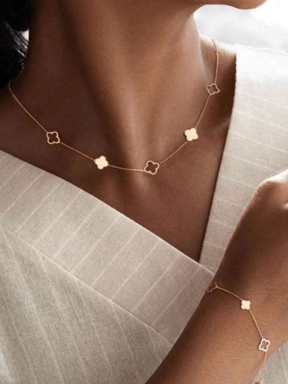 Kohl's Gold Clover Station Necklace
